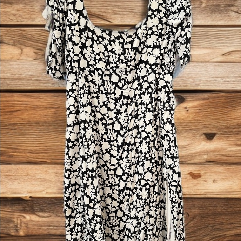 Hatch Black and White Ruffled Tie Front Blouse